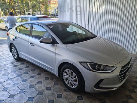 Hyundai Elantra, 2018 — сүрөт 3