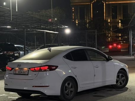 Hyundai Avante, 2018 — photo 4