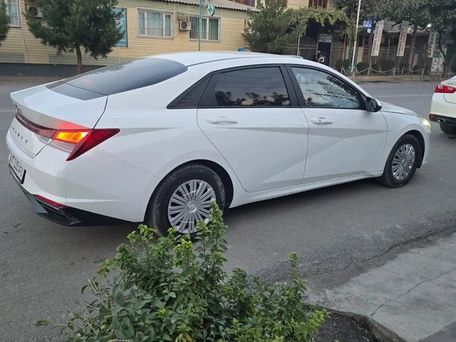 Hyundai Avante, 2020 — photo 4