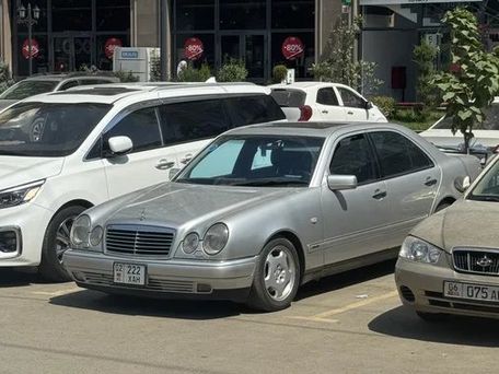 Mercedes-Benz E-Класс, 1998 — сүрөт 11