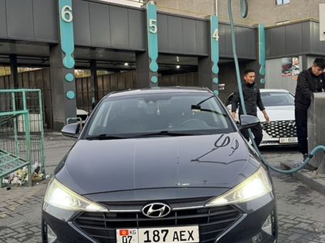 Hyundai Avante, 2019 — photo 1