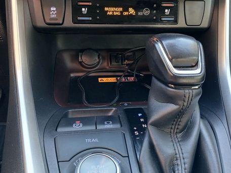 Toyota RAV4, 2022 — photo 8