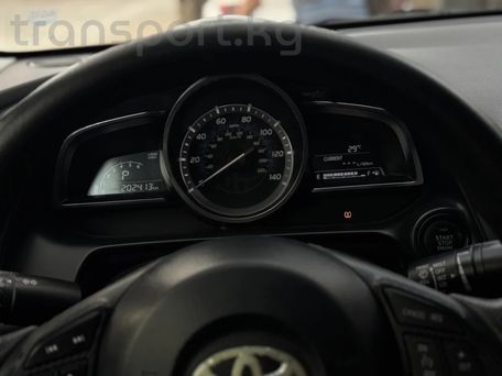 Toyota Yaris, 2017 — фото 10