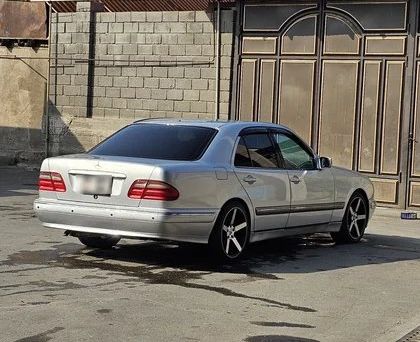 Mercedes-Benz E-Класс, 2001 — photo 5