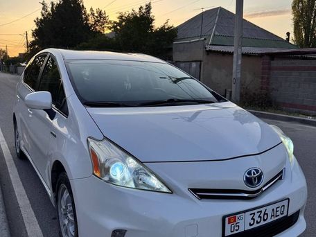 Toyota Prius v (+), 2013 — сүрөт 4