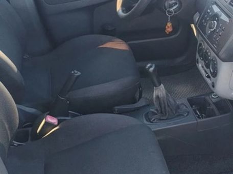 Suzuki Ignis, 2003 — сүрөт 8