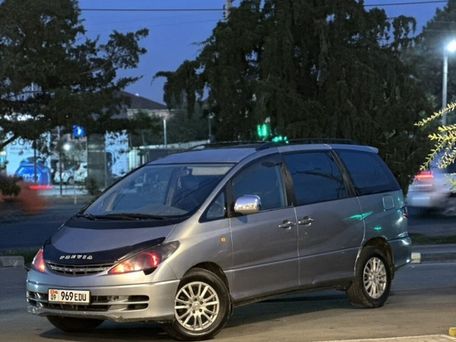 Toyota Previa, 2002