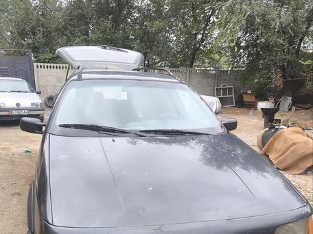 Volkswagen Passat, 1993