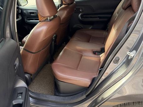 Toyota Prius c, 2019 — photo 5