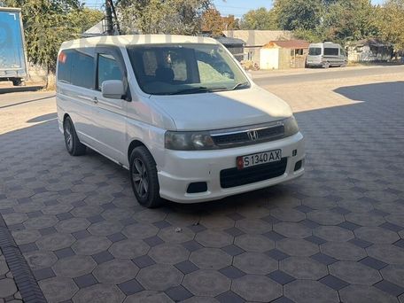 Honda Stepwgn, 2005 — photo 2