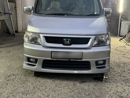 Honda Stepwgn, 2003 — photo 1
