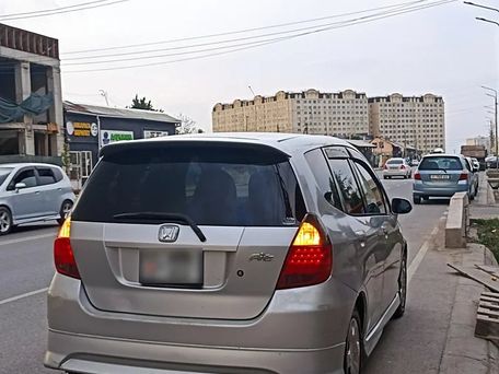 Honda Fit, 2003 — photo 4