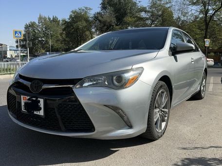 Toyota Camry, 2016