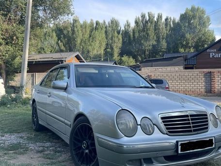 Mercedes-Benz E-Class, 2001 — photo 3