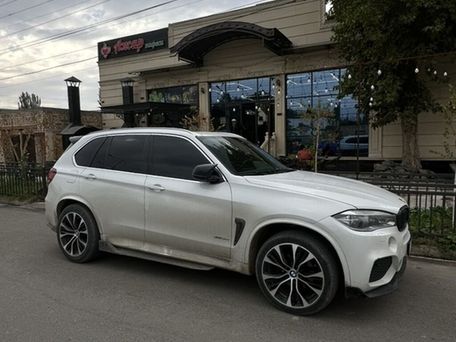 BMW X5, 2017 — 照片 1