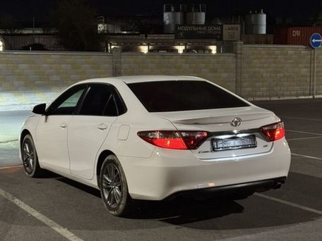 Toyota Camry, 2016 — 照片 7
