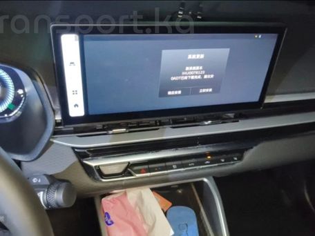 Geely Emgrand, 2023 — photo 8