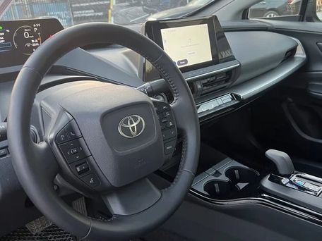 Toyota Prius v (+), 2025 — фото 8
