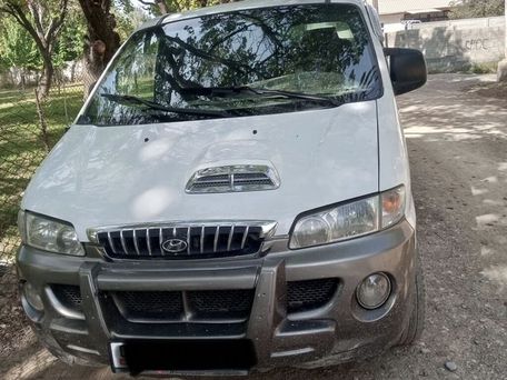 Hyundai Starex, 2002 — 照片 1