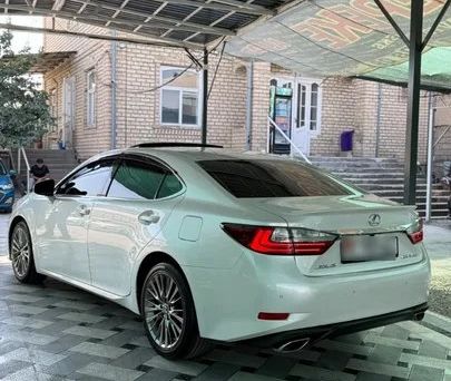 Lexus ES, 2018 — 照片 4
