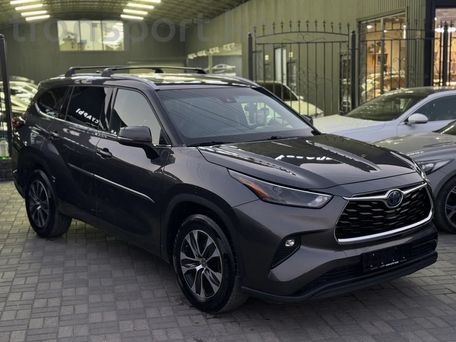 Toyota Highlander, 2022 — photo 1
