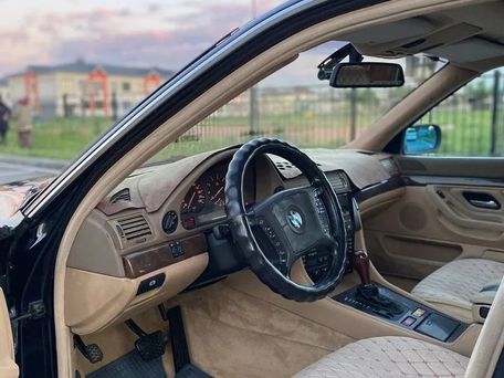 BMW 7 серии, 1995