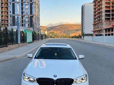 BMW 5 серии, 2018 — фото 1