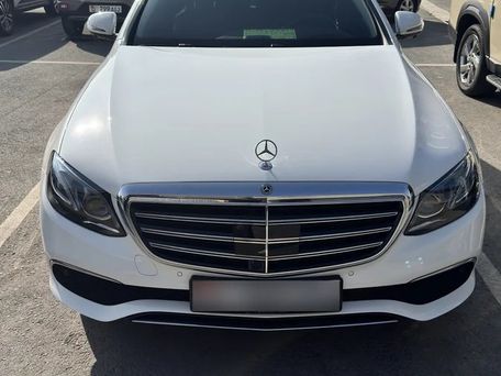 Mercedes-Benz E-Class, 2020 — photo 1