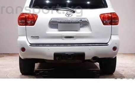 Toyota Sequoia, 2022 — фото 2