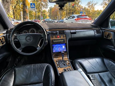 Mercedes-Benz E-Класс, 1997 — photo 4