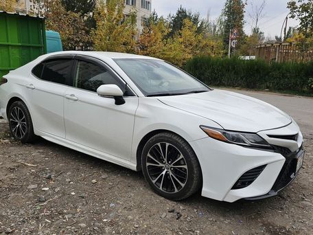 Toyota Camry, 2018 — сүрөт 2