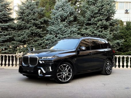 BMW X7, 2023 — photo 2