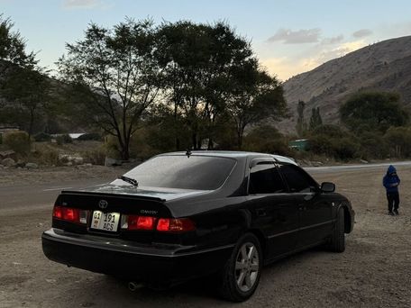 Toyota Camry, 2000 — 照片 3