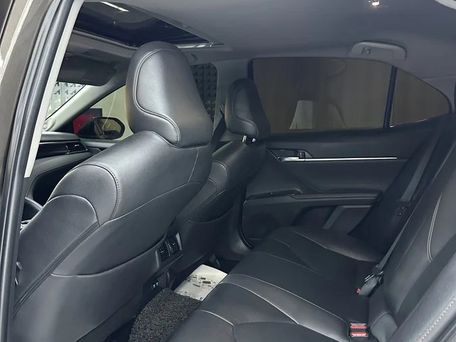 Toyota Camry, 2018 — 照片 12