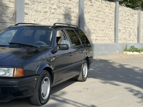 Volkswagen Passat, 1992 — 照片 2