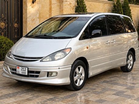Toyota Estima, 2003