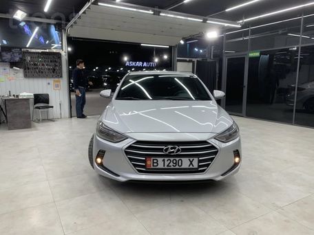 Hyundai Avante, 2018 — фото 1