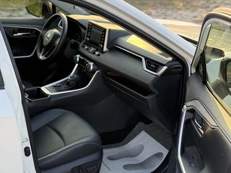 Toyota RAV4, 2022 — сүрөт 9