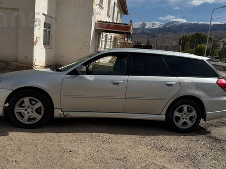 Subaru Legacy, 2003 — 照片 3