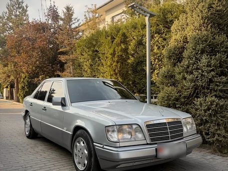 Mercedes-Benz E-Class, 1994 — photo 6