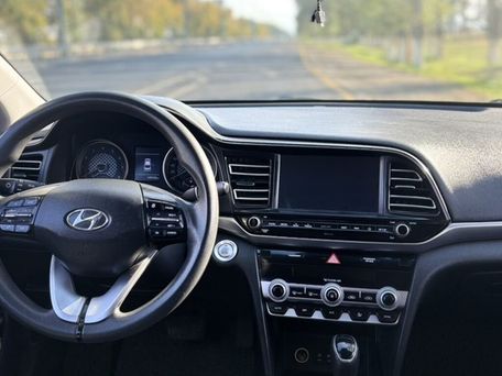 Hyundai Avante, 2018 — сүрөт 3