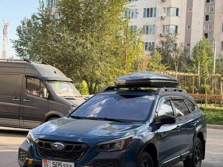 Subaru Outback, 2023 — 照片 1