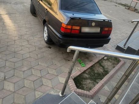 Volkswagen Vento, 1993 — сүрөт 1
