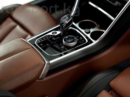 BMW 8 серии, 2022 — photo 11