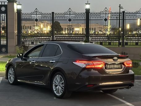 Toyota Camry, 2018 — фото 4