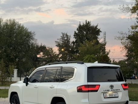Toyota Land Cruiser, 2022 — 照片 7