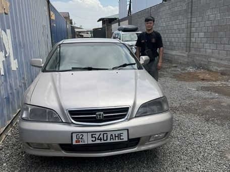 Honda Inspire, 1999
