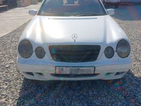 Mercedes-Benz E-Класс, 2003 — 照片 1