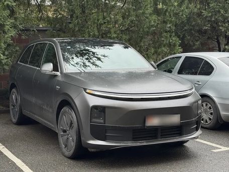 Li Auto (Lixiang) L6, 2025