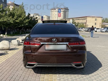 Lexus LS, 2018 — 照片 4